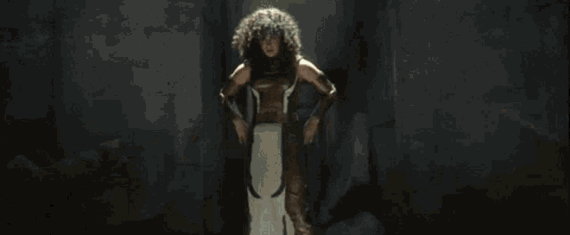 Layla transformação Escaravelho Escarlate Gif